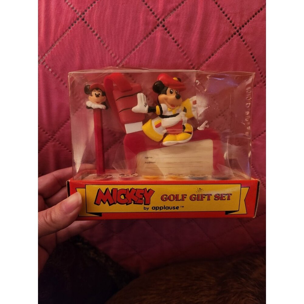 Disney Mickey Mouse Golf Gift Set